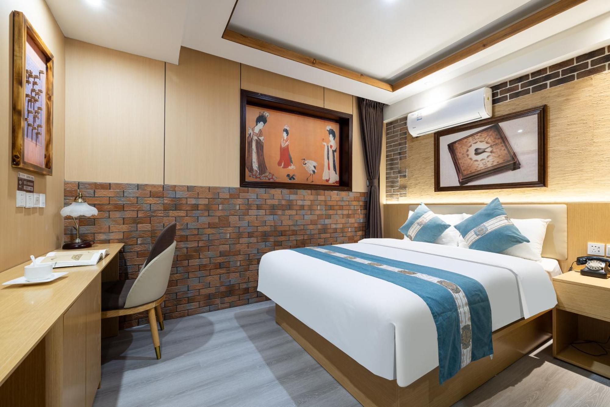 The East Hotel-very Close To The Drum Tower,the Temple,houhai Bar Street,and The Forbidden City,there Are Many Old Traditional Hutongs Around The ,experience The Culture Of Old Hutongs,near Exit A Of Shichahai On Metro Line Hotel