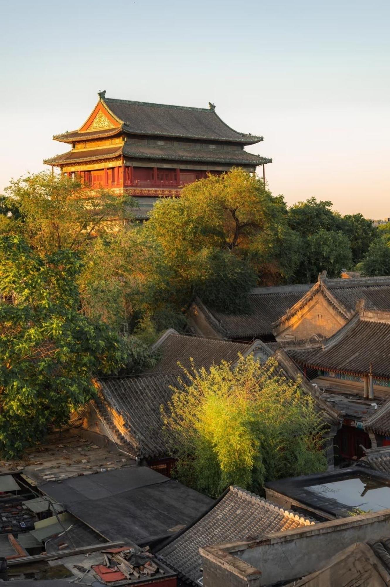 The East Hotel-very Close To The Drum Tower,the Temple,houhai Bar Street,and The Forbidden City,there Are Many Old Traditional Hutongs Around The ,experience The Culture Of Old Hutongs,near Exit A Of Shichahai On Metro Line Beijing